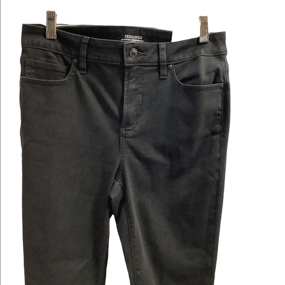 Chico’s fabulously black‎ jeggings size 2 - Picture 4 of 9